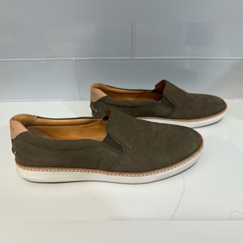 Sperry Top-Sider Gold Cup Rey Sneaker Dark Olive Leather Women's Size 8.5M Shoes - Picture 2 of 13